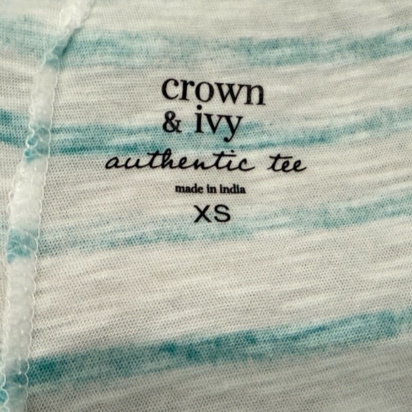 Crown & Ivy White and Green Graphic Short Sleeve T-Shirt - Picture 3 of 7